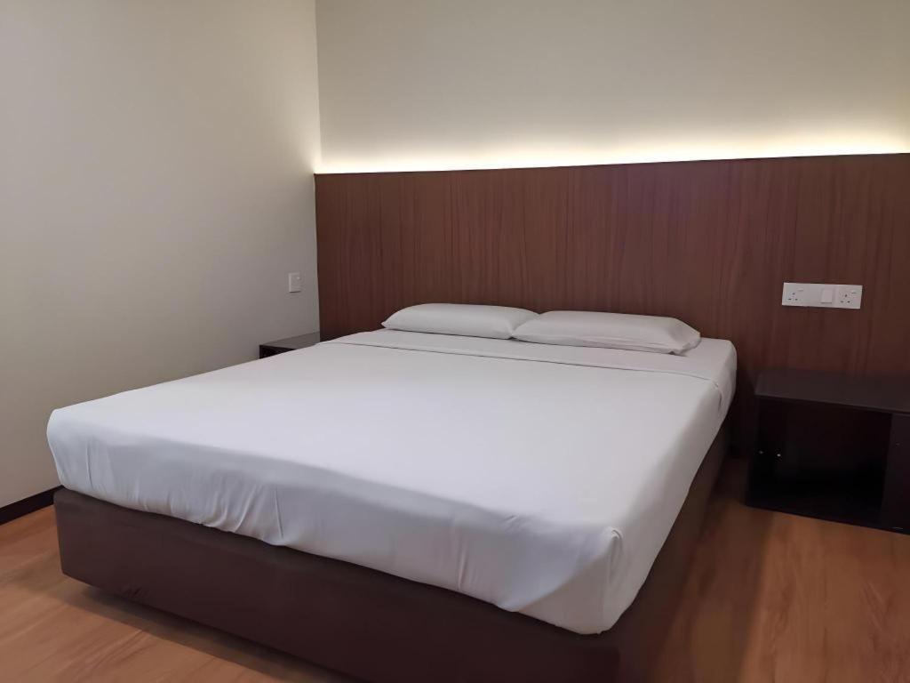 Hotel Holiday Kota Kinabalu Eksteriør billede