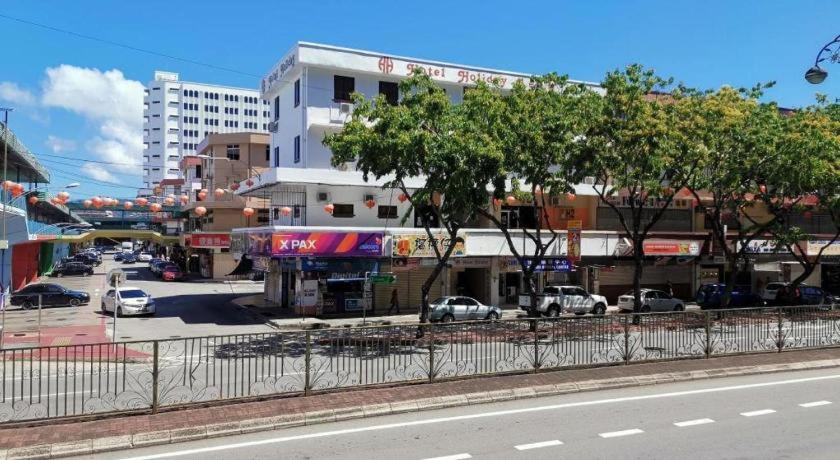 Hotel Holiday Kota Kinabalu Eksteriør billede