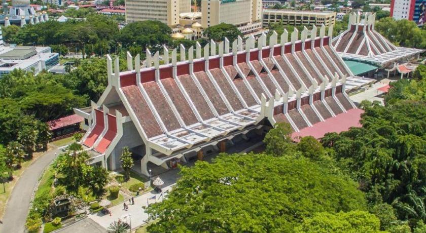 Hotel Holiday Kota Kinabalu Eksteriør billede
